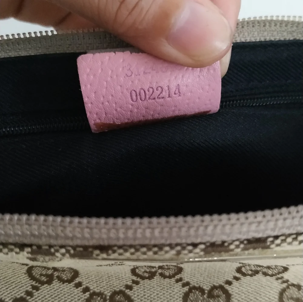 Gucci boat pochette (Rare Find) 31243R 002214 - Picture 13 of 15